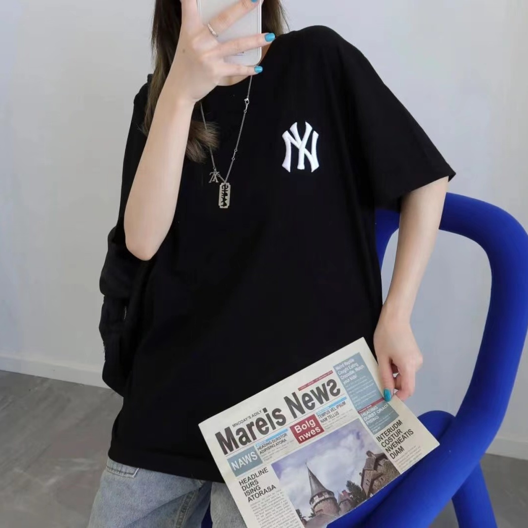 【MLB旗艦店】（エムエルビー）クラシックでスタイリッシュな半袖スウェットシャツ01656