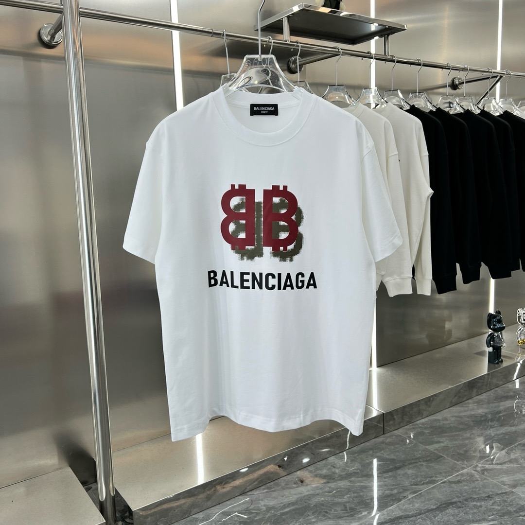 【BALENCIAGA旗艦店】（バレンシアガ）クラシックでスタイリッシュな半袖スウェットシャツ00300