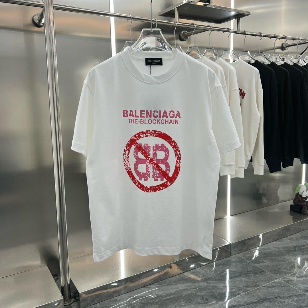 【BALENCIAGA旗艦店】（バレンシアガ）クラシックでスタイリッシュな半袖スウェットシャツ01292