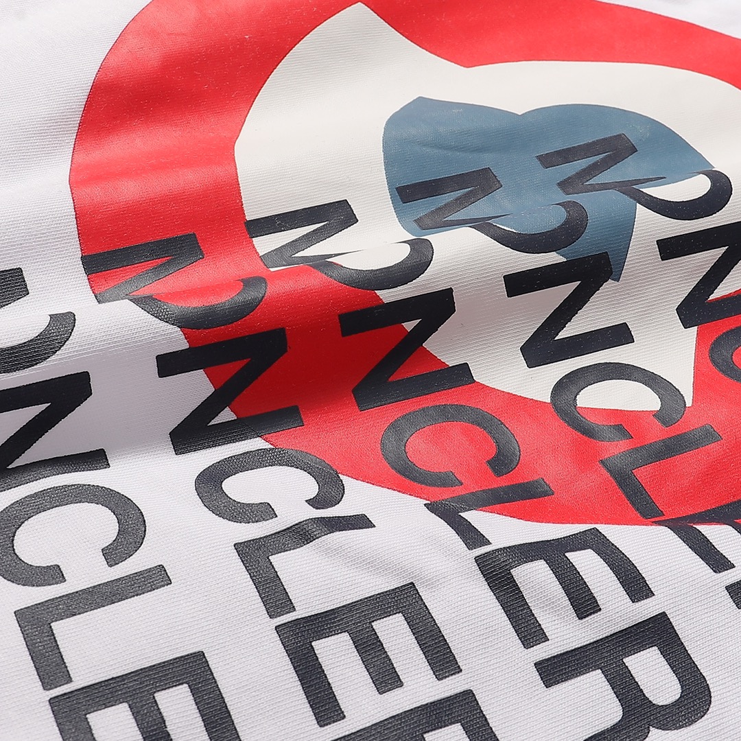 【MONCLER旗艦店】（モンクレール）クラシックでスタイリッシュな長袖スウェットシャツ00962