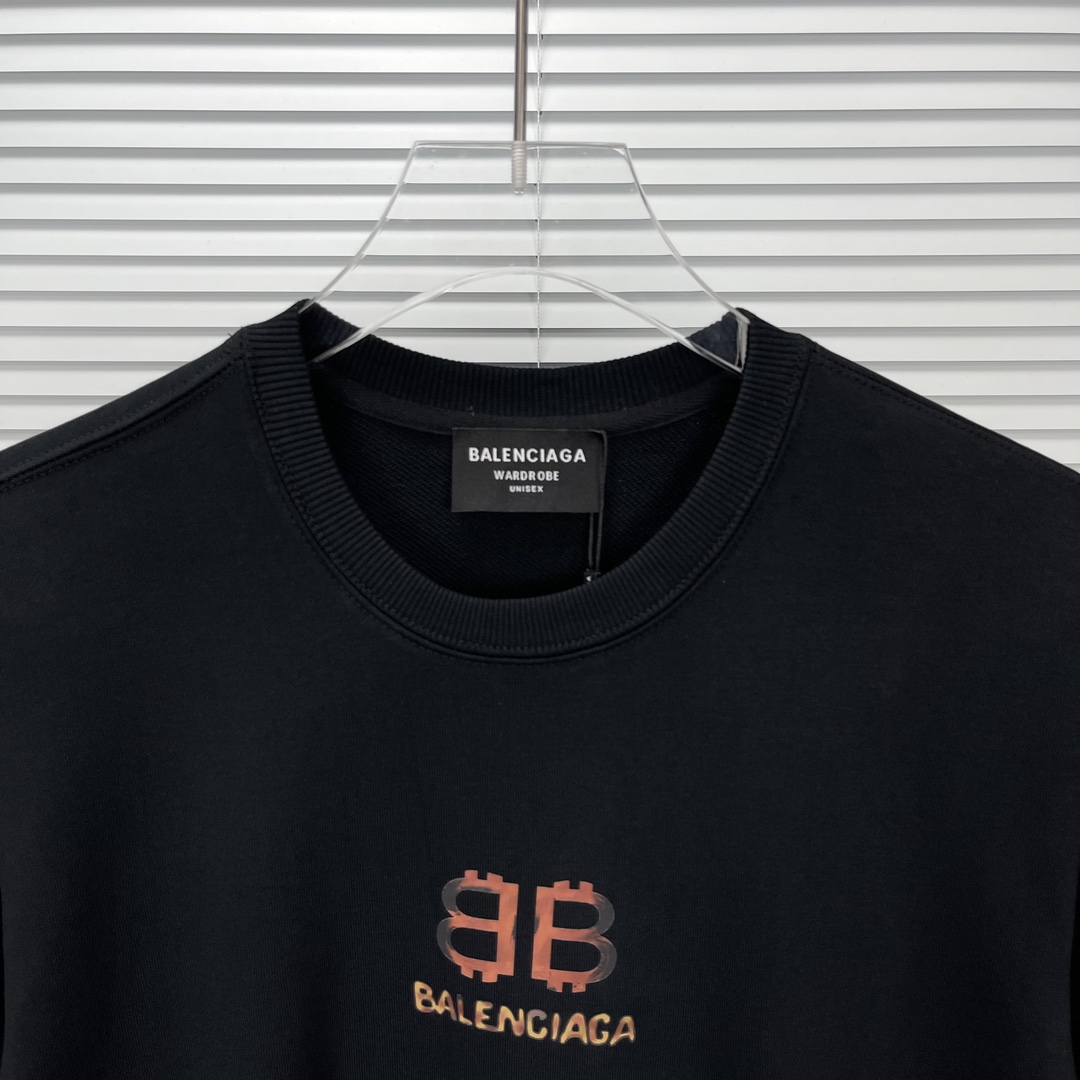 【BALENCIAGA旗艦店】（バレンシアガ）クラシックでスタイリッシュな長袖スウェットシャツ01917