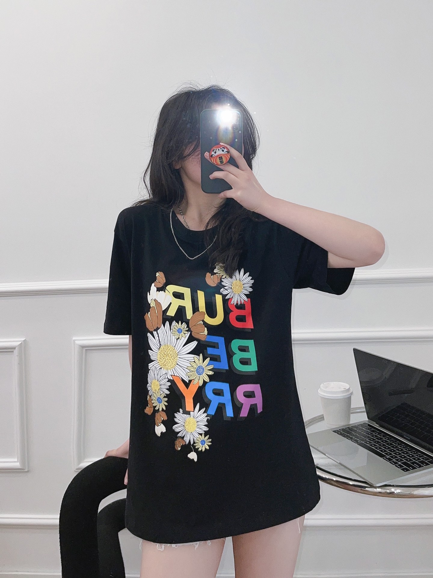 【BURBERRY旗艦店】（バーバリー）クラシックでスタイリッシュな半袖スウェットシャツ00546