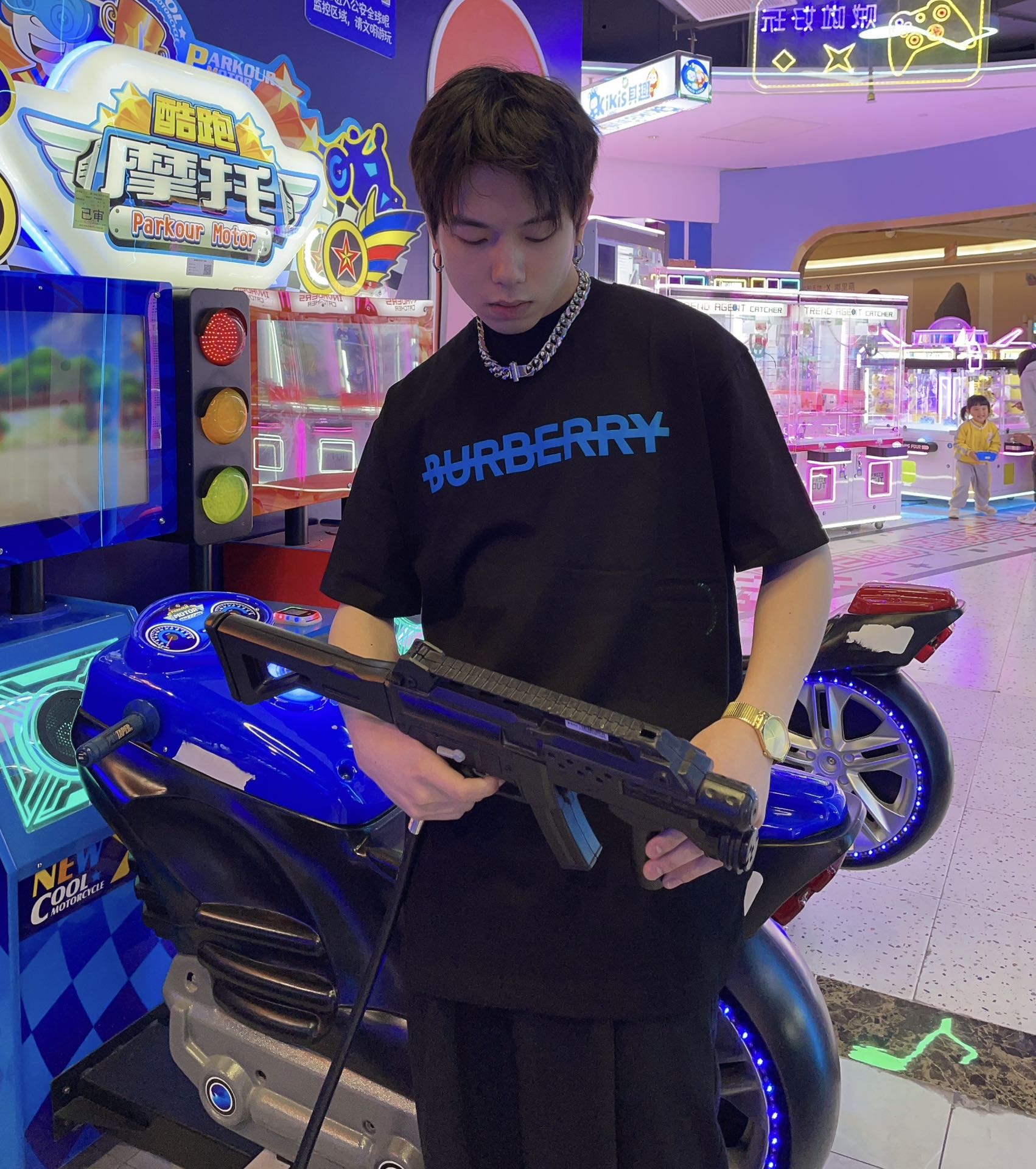 【BURBERRY旗艦店】（バーバリー）クラシックでスタイリッシュな半袖スウェットシャツ00569