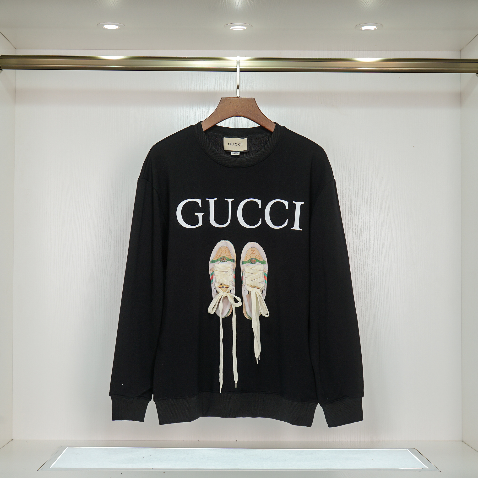 【GUCCI旗艦店】（グッチ）クラシックでスタイリッシュな長袖スウェットシャツ01871