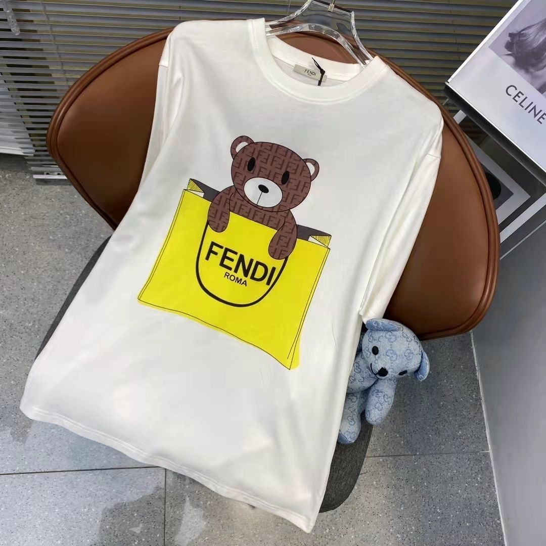 【Fendi旗艦店】（フェンディ）クラシックでスタイリッシュな半袖スウェットシャツ01636