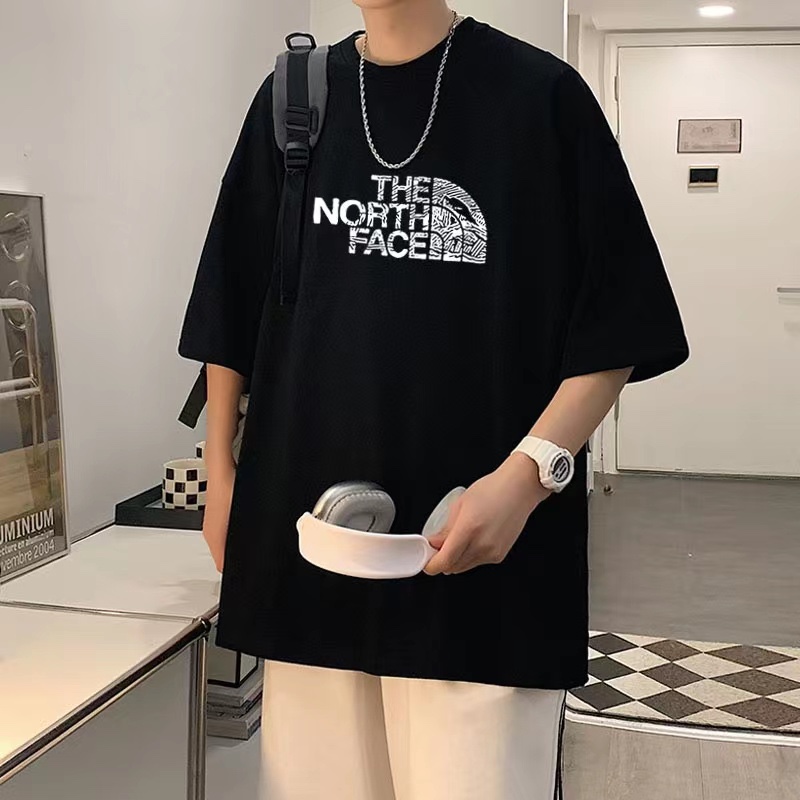 【The North Face旗艦店】（ザ・ノース・フェイス）クラシックでスタイリッシュな半袖スウェットシャツ01568