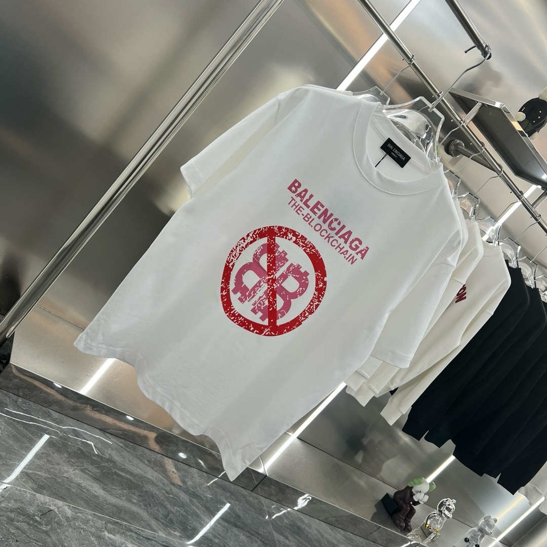 【BALENCIAGA旗艦店】（バレンシアガ）クラシックでスタイリッシュな半袖スウェットシャツ01292