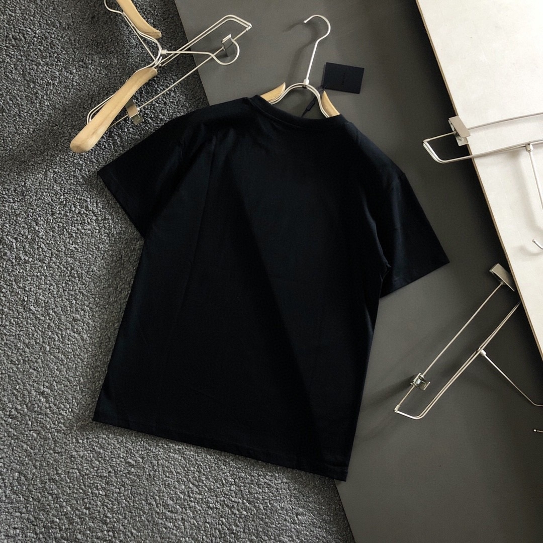 【BURBERRY旗艦店】（バーバリー）クラシックでスタイリッシュな半袖スウェットシャツ00567