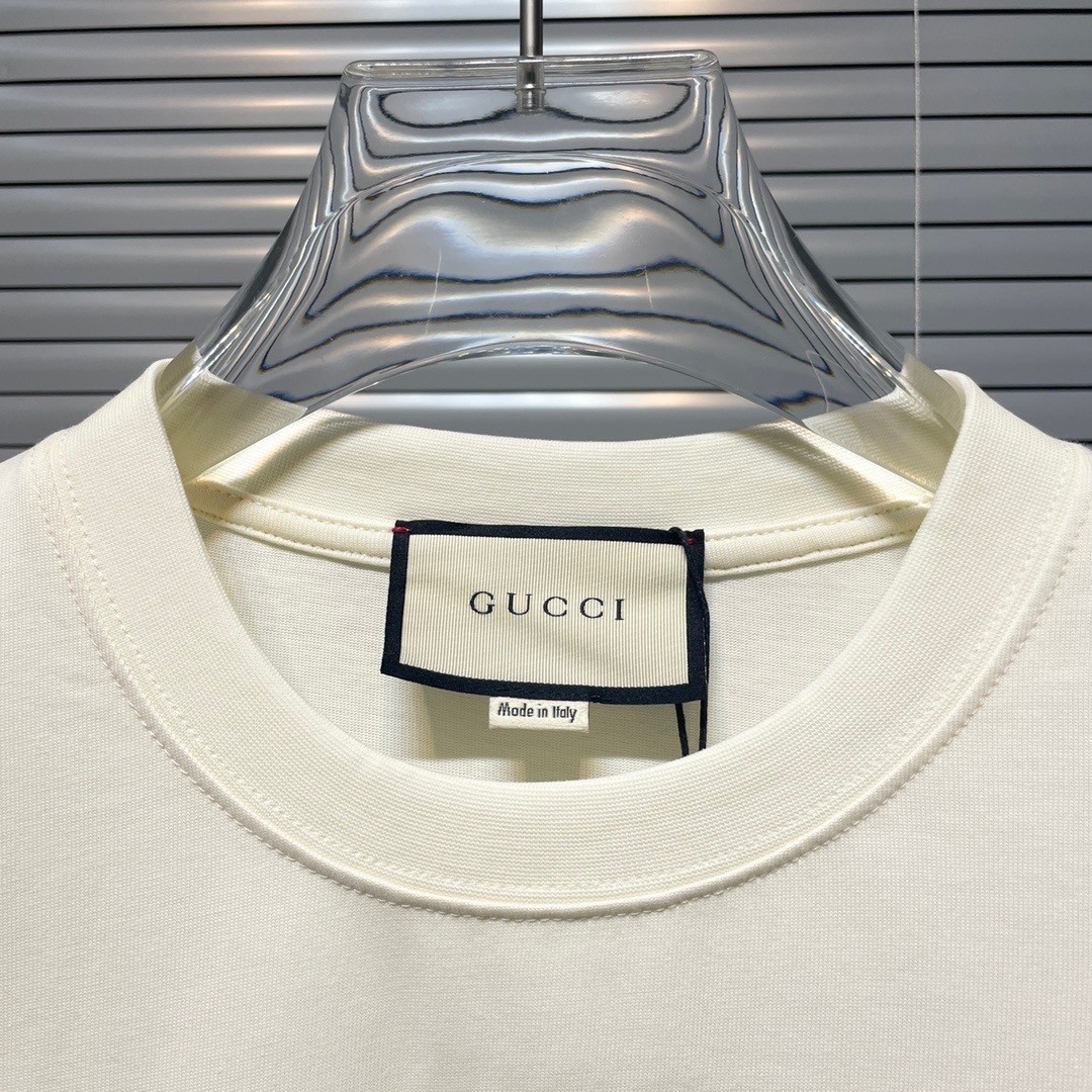 【GUCCI旗艦店】（グッチ）クラシックでスタイリッシュな半袖スウェットシャツ00253