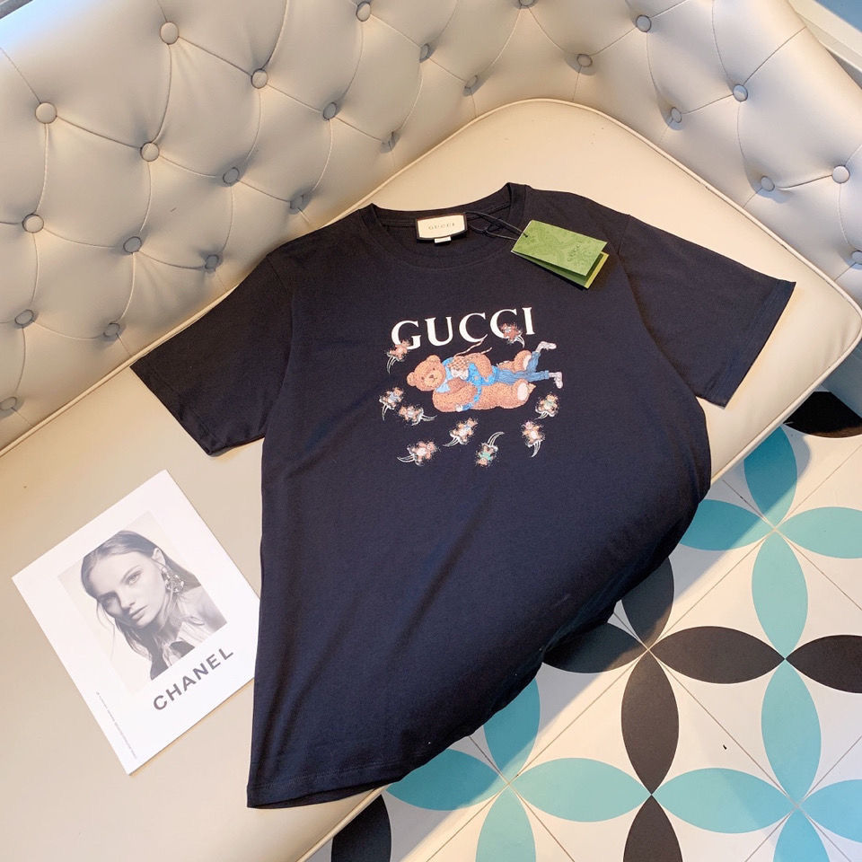 【GUCCI旗艦店】（グッチ）クラシックでスタイリッシュな半袖スウェットシャツ00473