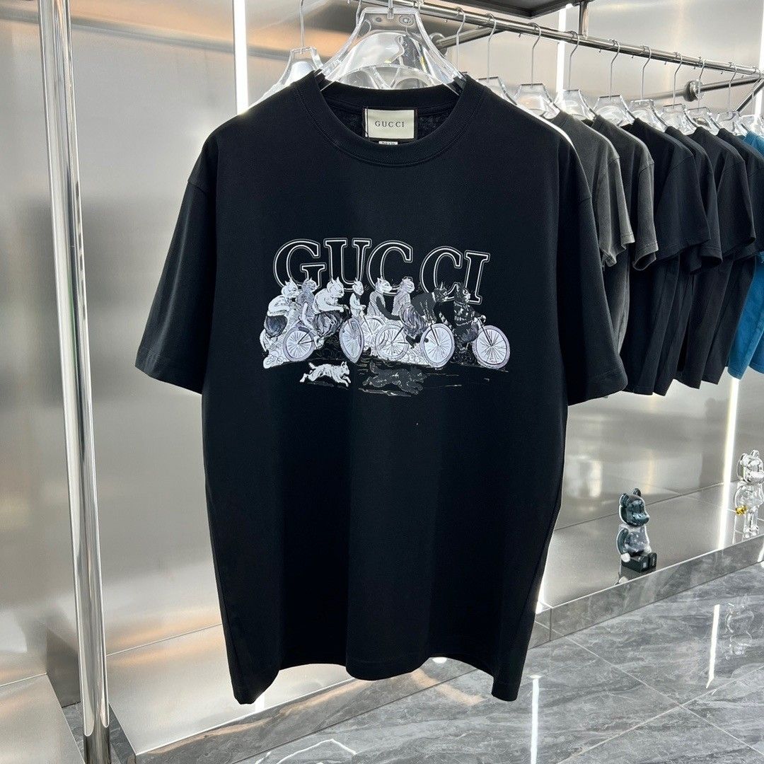 【GUCCI旗艦店】（グッチ）クラシックでスタイリッシュな半袖スウェットシャツ00532