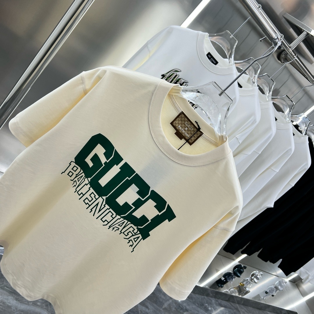 【GUCCI旗艦店】（グッチ）クラシックでスタイリッシュな半袖スウェットシャツ01754