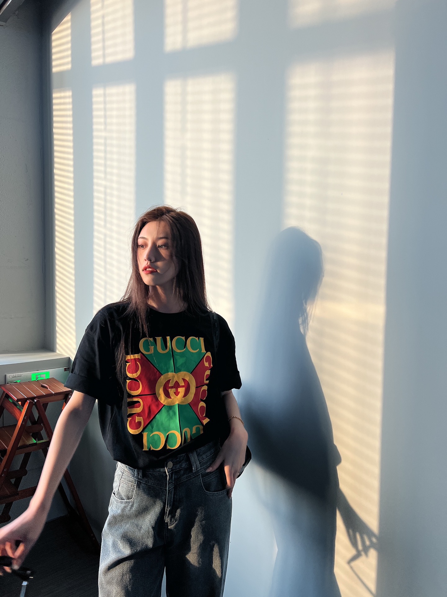 【GUCCI旗艦店】（グッチ）クラシックでスタイリッシュな半袖スウェットシャツ00605