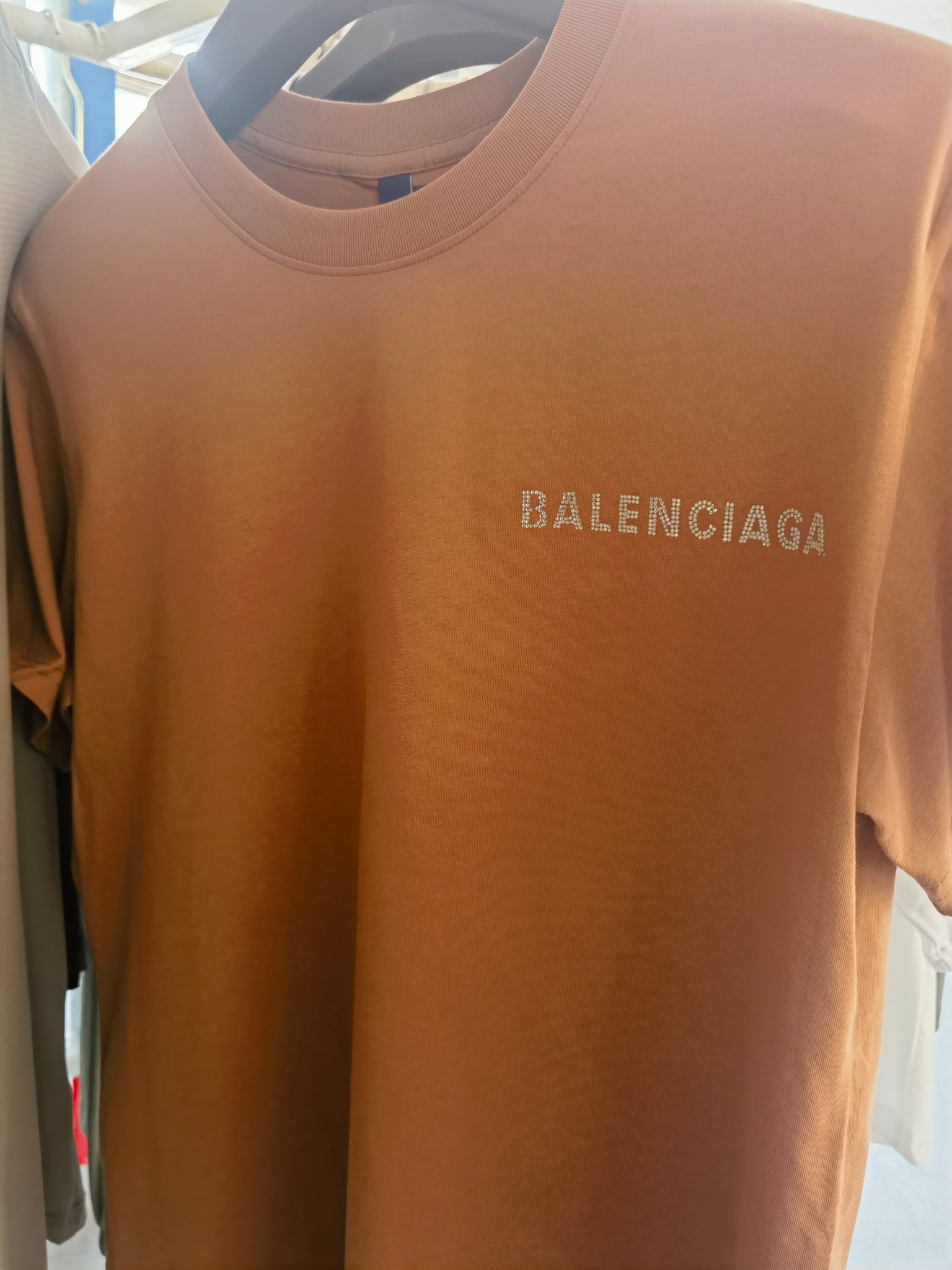 【BALENCIAGA旗艦店】（バレンシアガ）クラシックでスタイリッシュな長袖スウェットシャツ00914