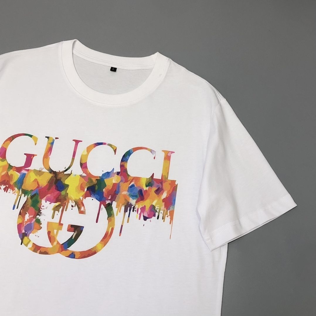 【GUCCI旗艦店】（グッチ）クラシックでスタイリッシュな半袖スウェットシャツ01579