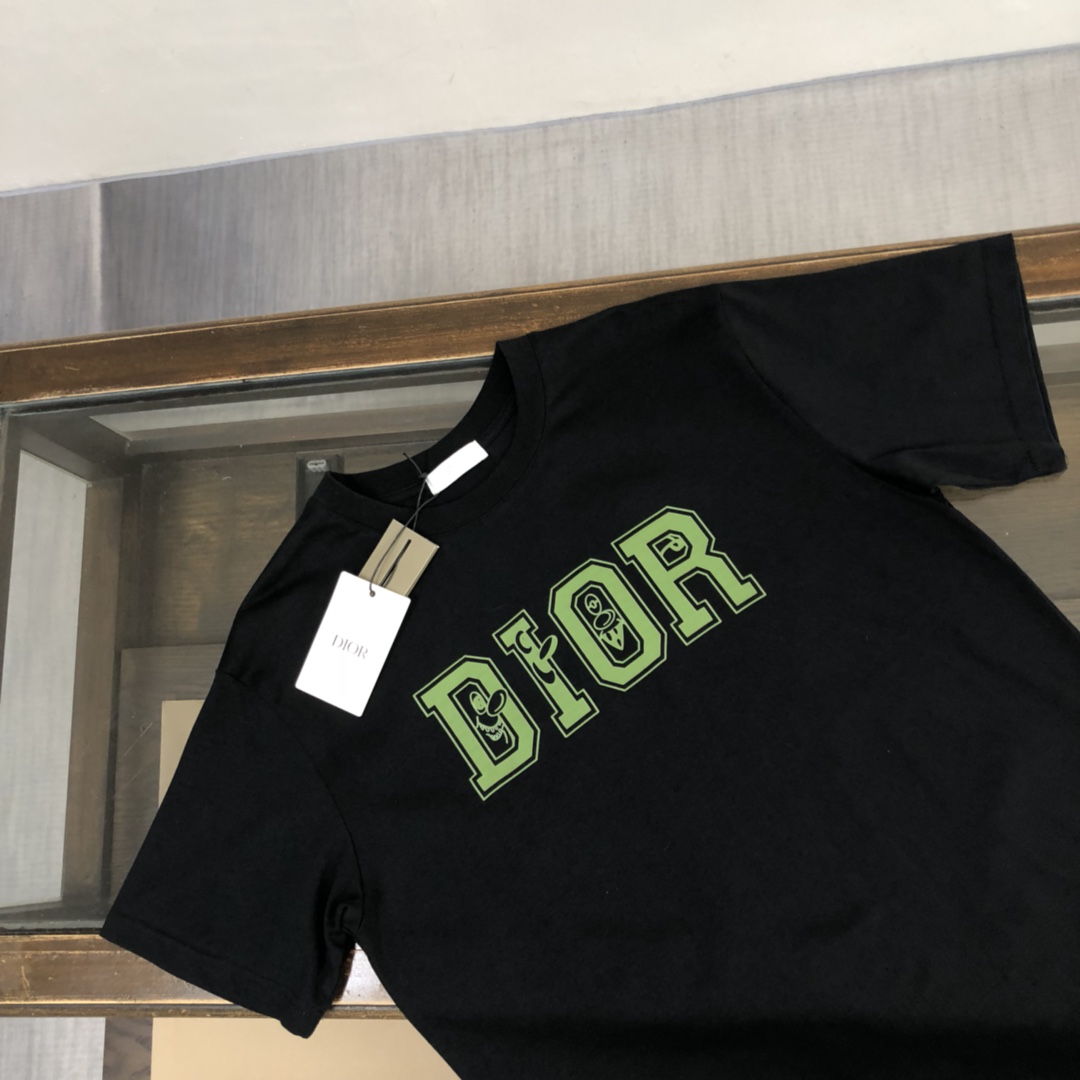 【DIOR旗艦店】（ディオール）クラシックでスタイリッシュな半袖スウェットシャツ00469