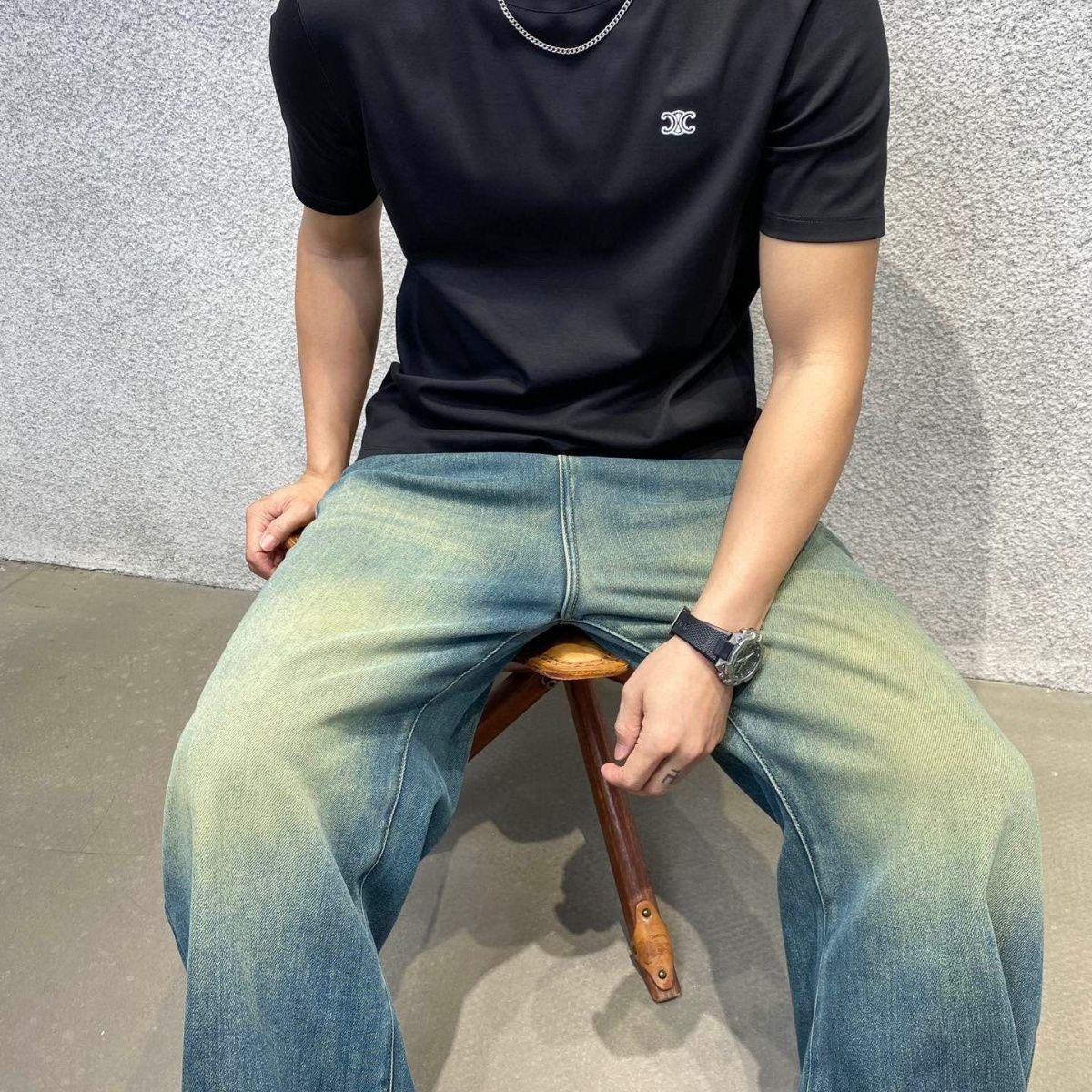 【Celine旗艦店】（セリーヌ）クラシックでスタイリッシュな半袖スウェットシャツ00400