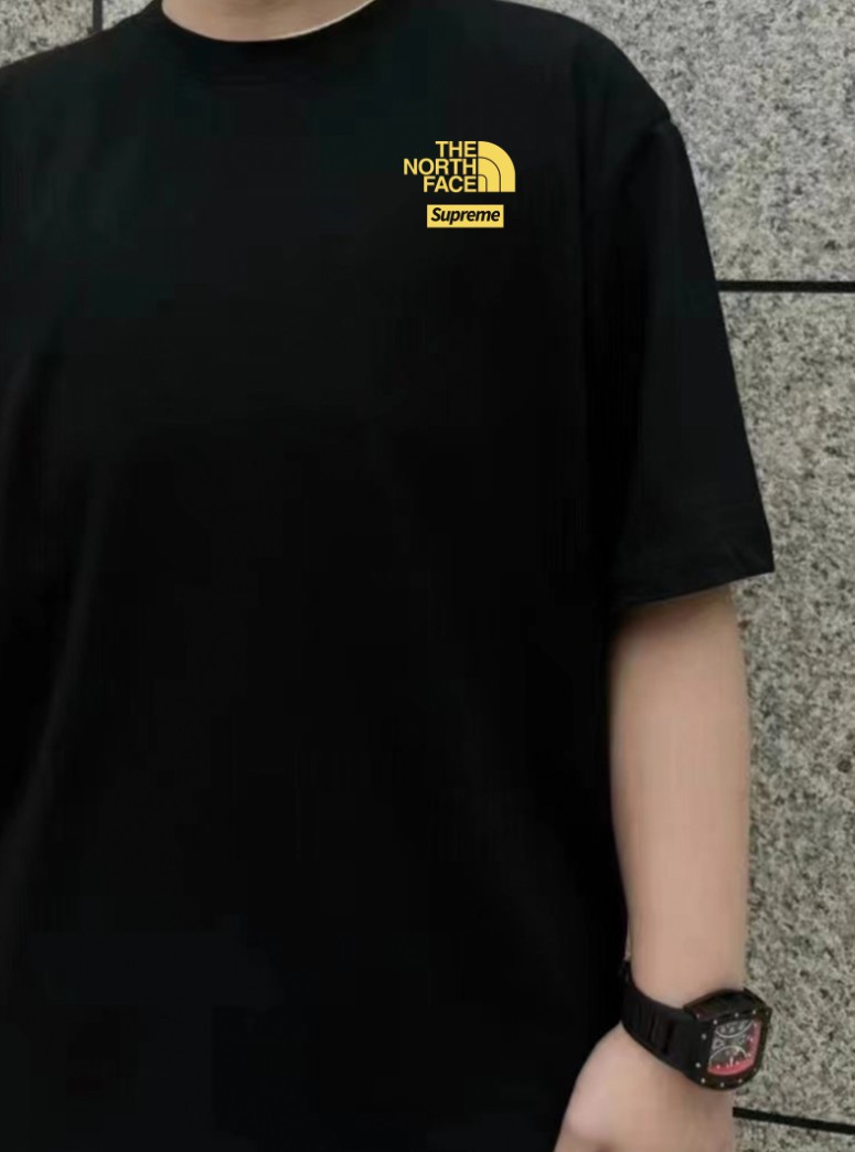 【The North Face旗艦店】（ザ・ノース・フェイス）クラシックでスタイリッシュな半袖スウェットシャツ01253