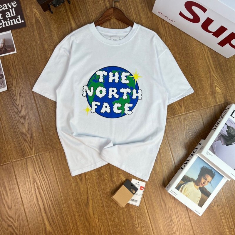 【The North Face旗艦店】（ザ・ノース・フェイス）クラシックでスタイリッシュな半袖スウェットシャツ01364