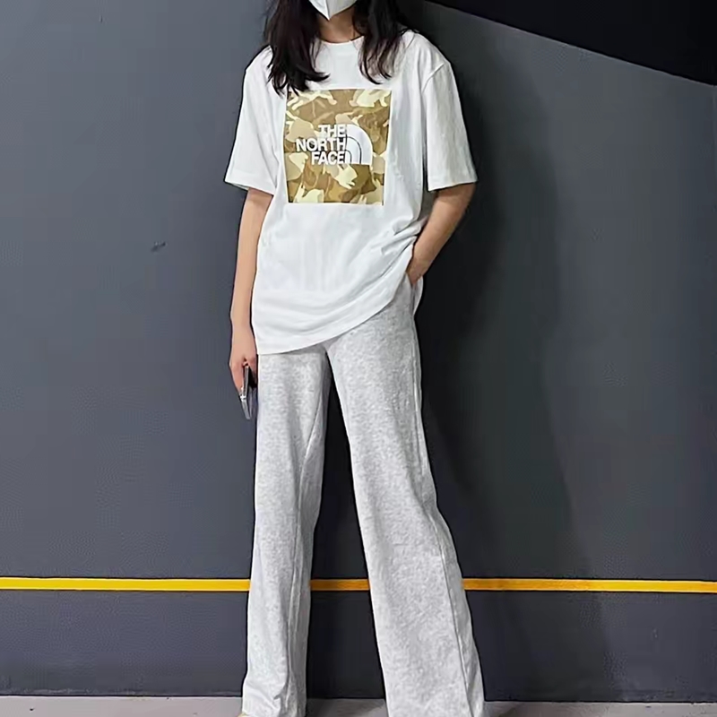 【The North Face旗艦店】（ザ・ノース・フェイス）クラシックでスタイリッシュな半袖スウェットシャツ01566