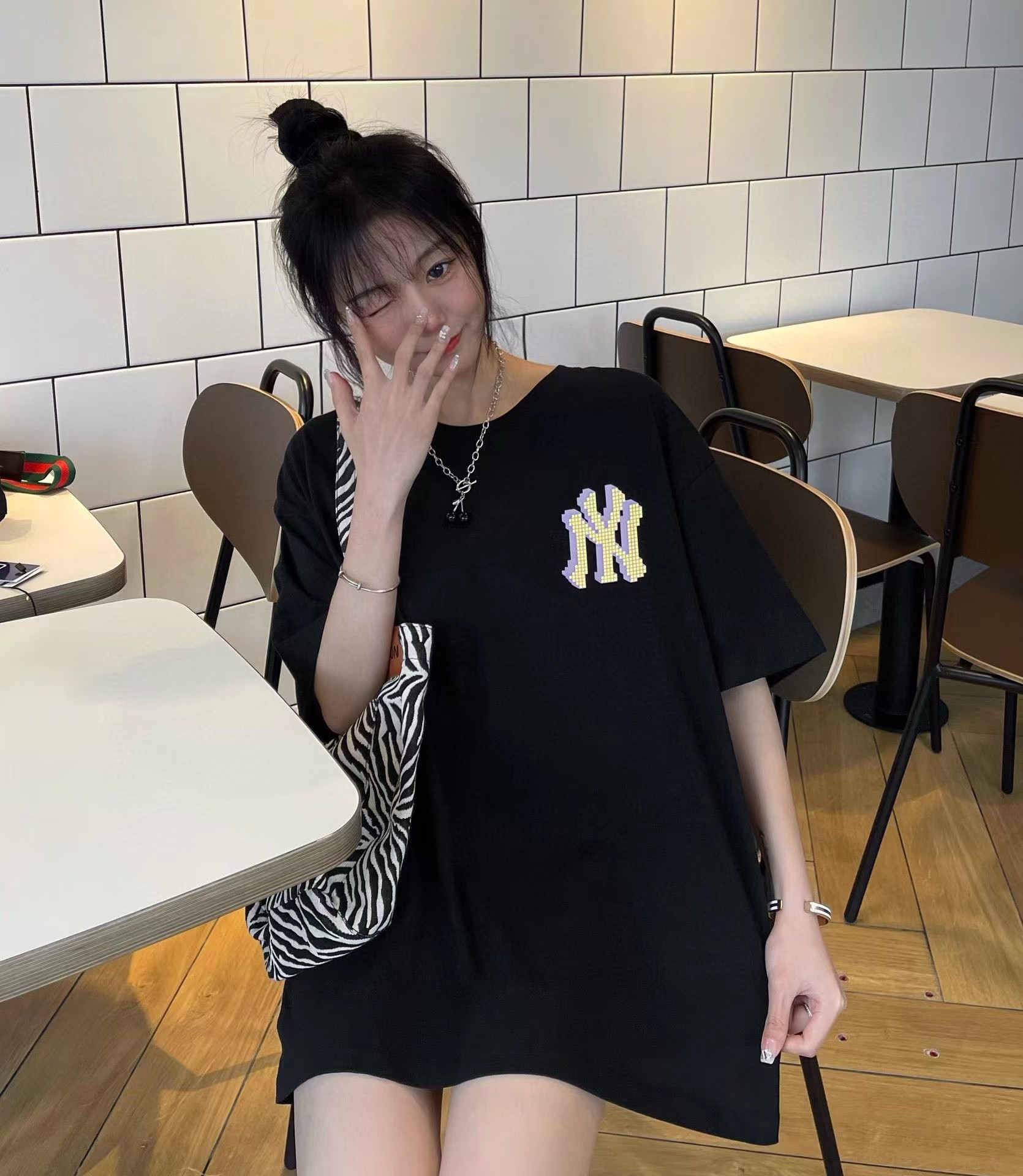 【MLB旗艦店】（エムエルビー）クラシックでスタイリッシュな半袖スウェットシャツ00671