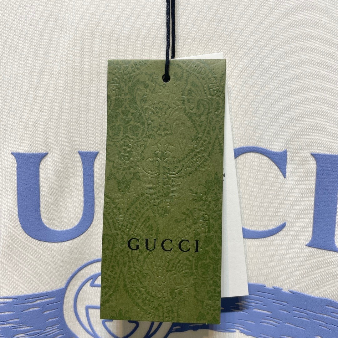 【GUCCI旗艦店】（グッチ）クラシックでスタイリッシュな半袖スウェットシャツ00253