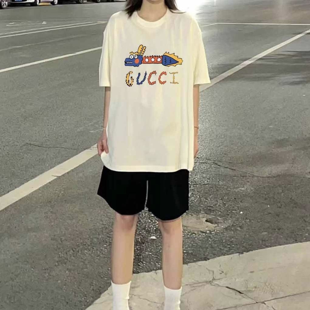 【GUCCI旗艦店】（グッチ）クラシックでスタイリッシュな半袖スウェットシャツ01410