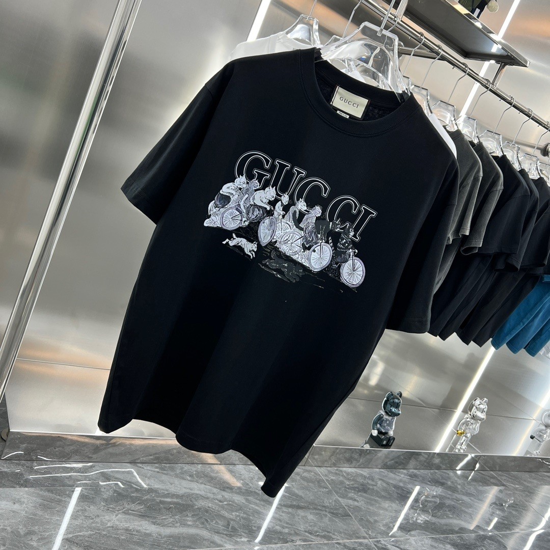 【GUCCI旗艦店】（グッチ）クラシックでスタイリッシュな半袖スウェットシャツ00593