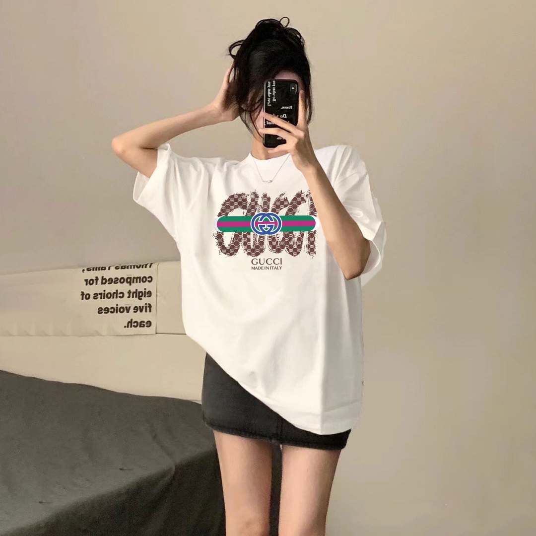 【GUCCI旗艦店】（グッチ）クラシックでスタイリッシュな半袖スウェットシャツ00615