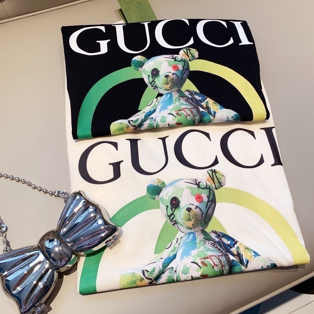 【GUCCI旗艦店】（グッチ）クラシックでスタイリッシュな半袖スウェットシャツ00641