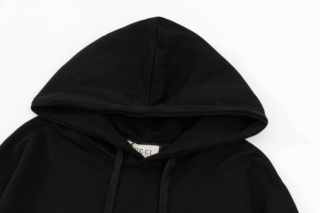 【GUCCI旗艦店】（グッチ）クラシックでスタイリッシュな長袖スウェットシャツ00643