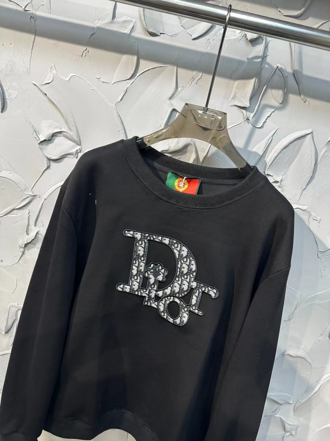 【GUCCI旗艦店】（グッチ）クラシックでスタイリッシュな長袖スウェットシャツ01873