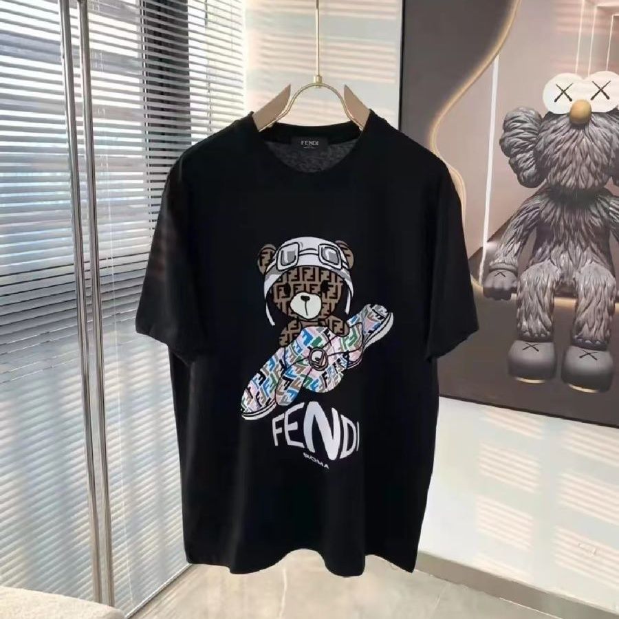 【Fendi旗艦店】（フェンディ）クラシックでスタイリッシュな半袖スウェットシャツ00377