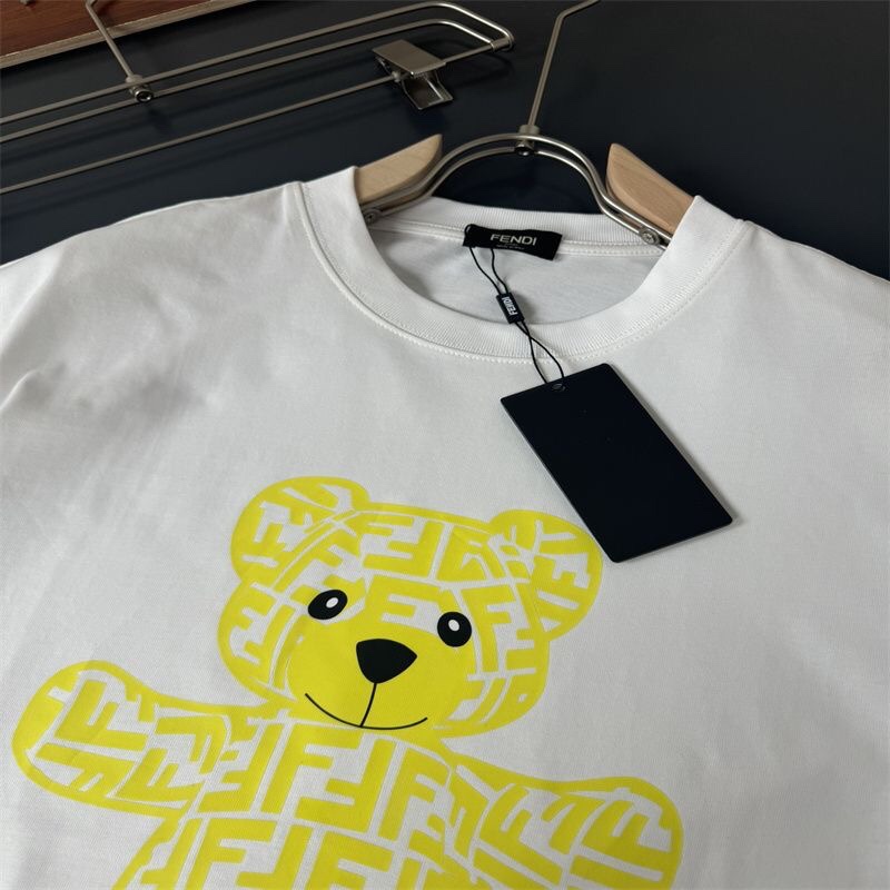 【Fendi旗艦店】（フェンディ）クラシックでスタイリッシュな半袖スウェットシャツ00554