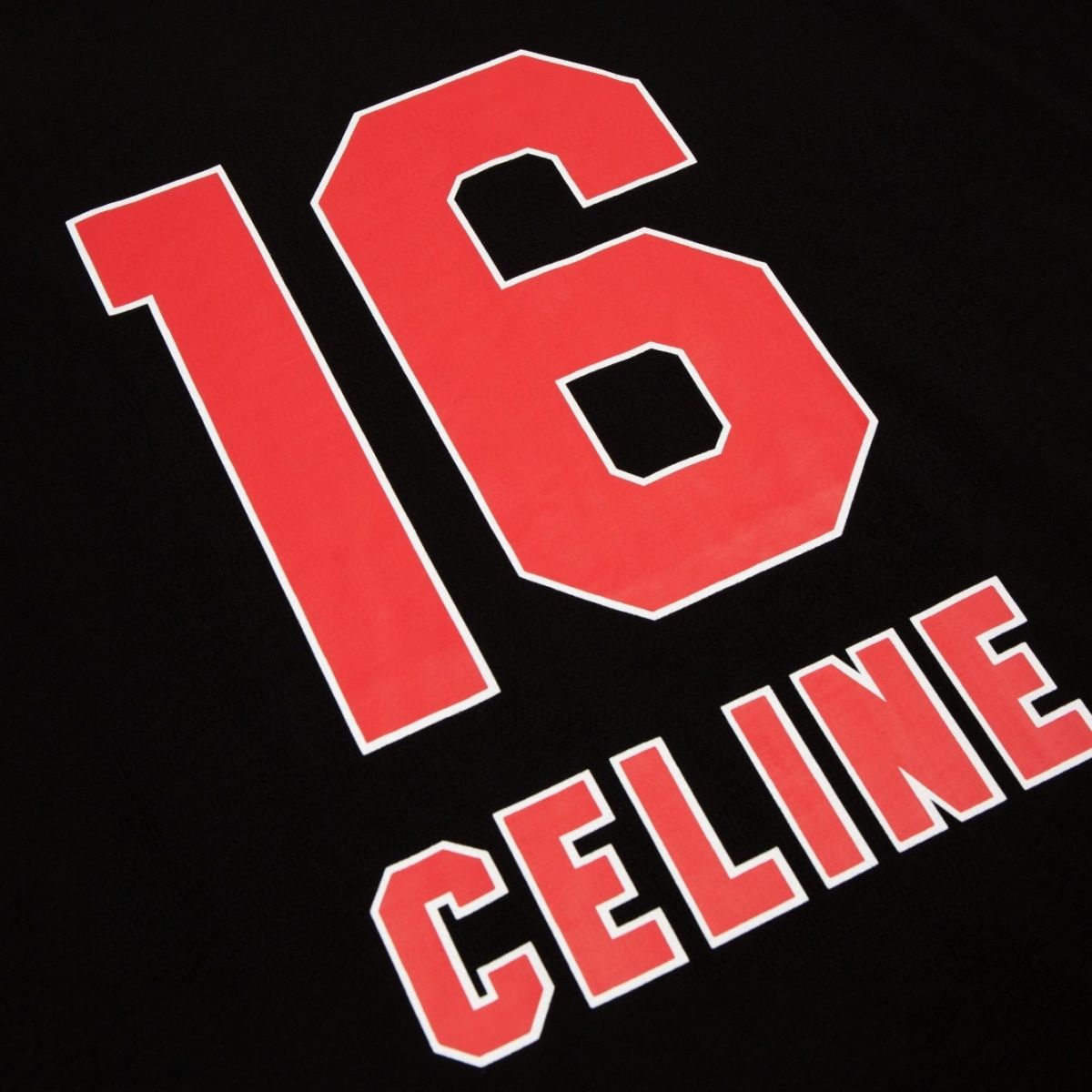 【Celine旗艦店】（セリーヌ）クラシックでスタイリッシュな半袖スウェットシャツ01828