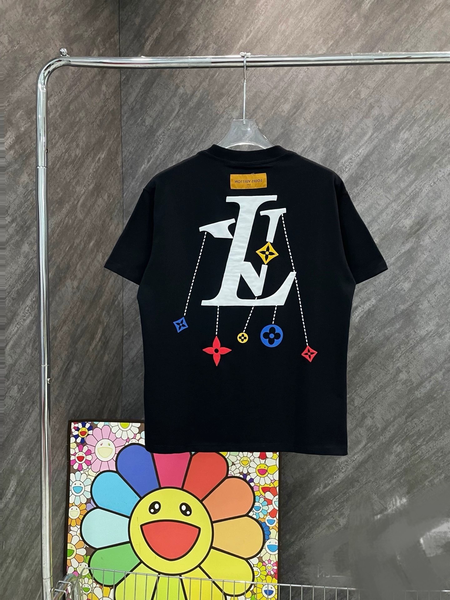 【LV旗艦店】（ルイ・ヴィトン）クラシックでスタイリッシュな半袖スウェットシャツ00101