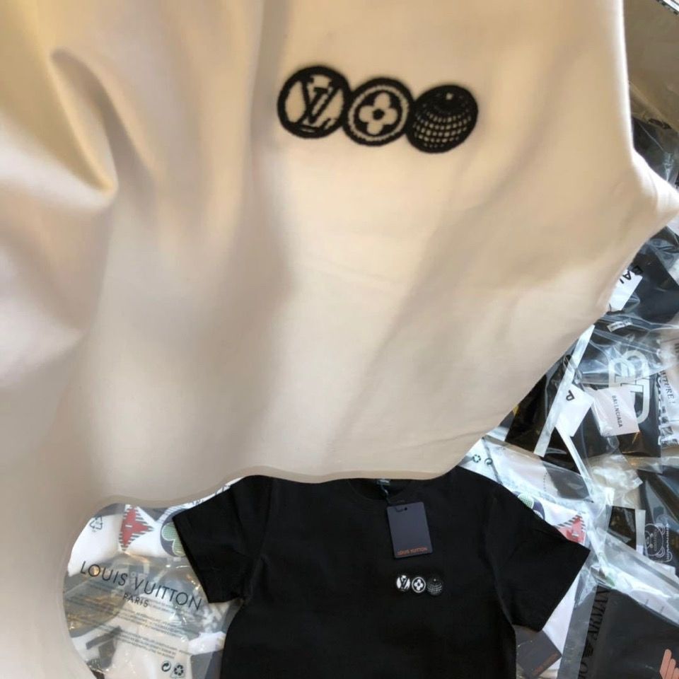 【LV旗艦店】（ルイ・ヴィトン）クラシックでスタイリッシュな半袖スウェットシャツ00303