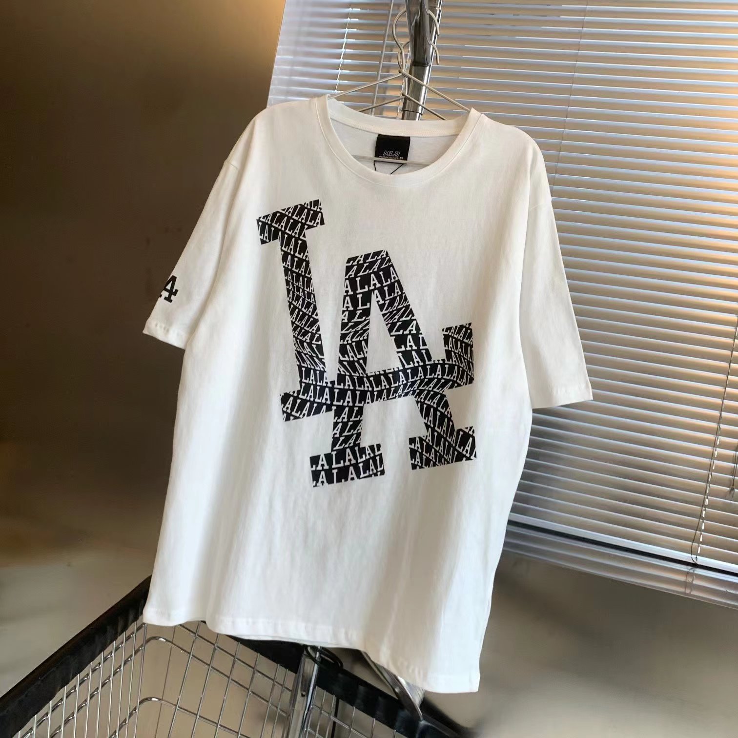 【MLB旗艦店】（エムエルビー）クラシックでスタイリッシュな半袖スウェットシャツ00664