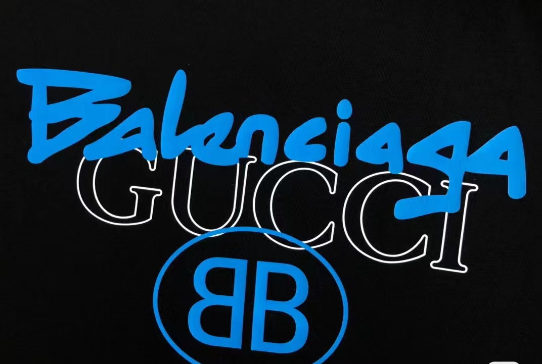 【BALENCIAGA旗艦店】（バレンシアガ）クラシックでスタイリッシュな半袖スウェットシャツ01521