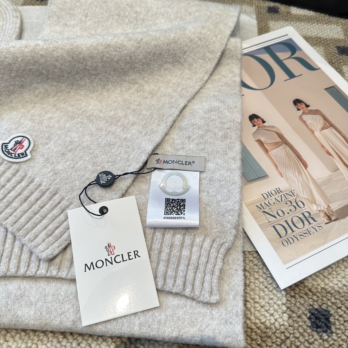 【MONCLER旗艦店】（モンクレール）時代を超えて人気のクラシックな帽子秋冬コレクション