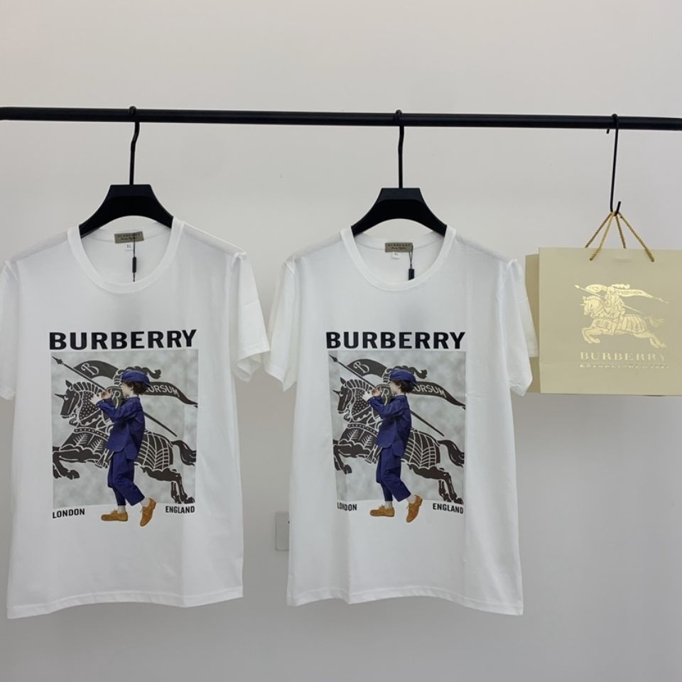 【BURBERRY旗艦店】（バーバリー）クラシックでスタイリッシュな半袖スウェットシャツ00256