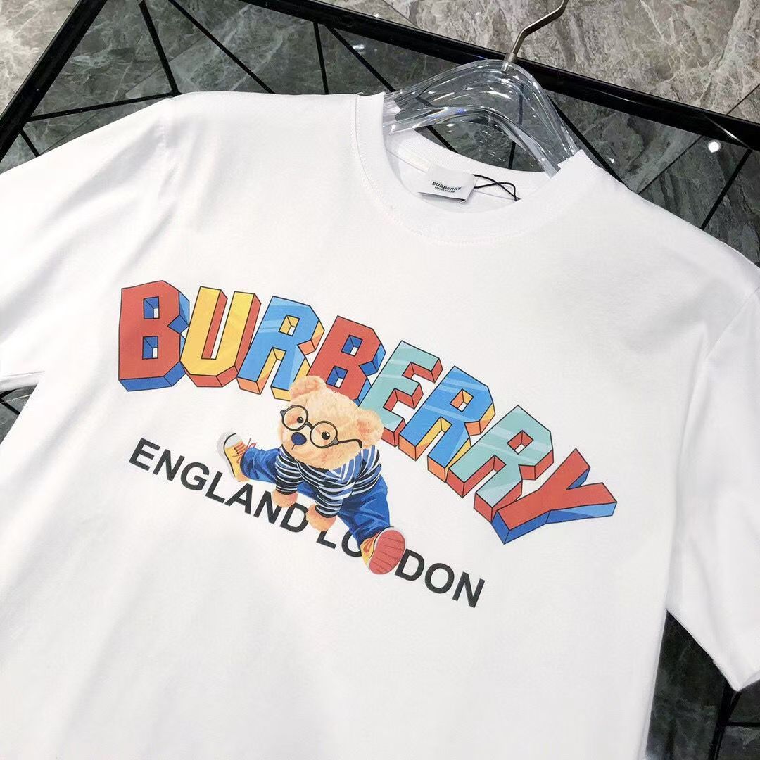 【BURBERRY旗艦店】（バーバリー）クラシックでスタイリッシュな半袖スウェットシャツ00380