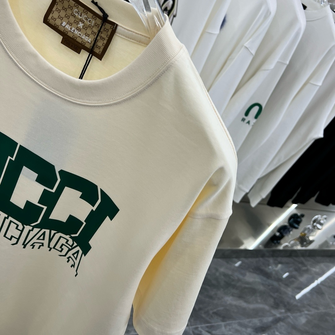 【GUCCI旗艦店】（グッチ）クラシックでスタイリッシュな半袖スウェットシャツ01754