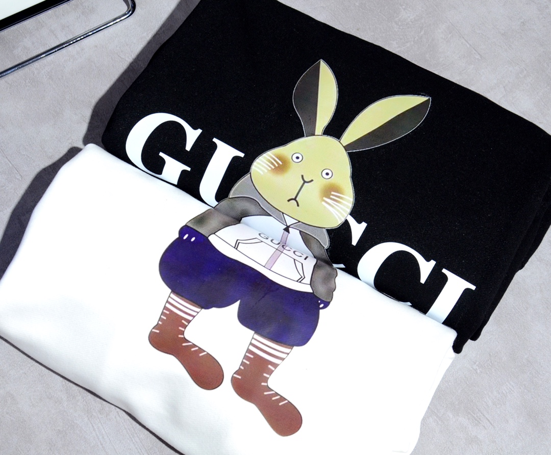 【GUCCI旗艦店】（グッチ）クラシックでスタイリッシュな長袖スウェットシャツ00603