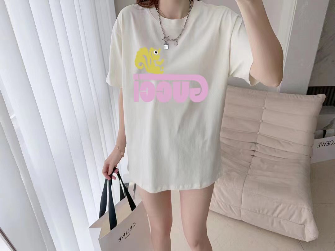 【GUCCI旗艦店】（グッチ）クラシックでスタイリッシュな半袖スウェットシャツ01163