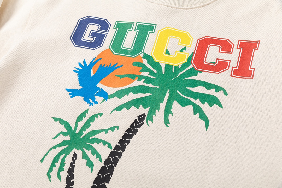 【GUCCI旗艦店】（グッチ）クラシックでスタイリッシュな長袖スウェットシャツ01210
