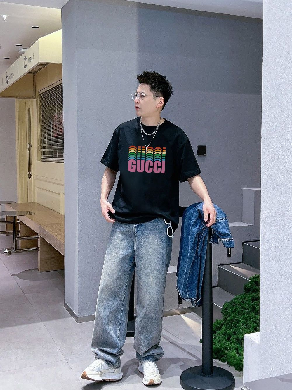 【GUCCI旗艦店】（グッチ）クラシックでスタイリッシュな半袖スウェットシャツ01722