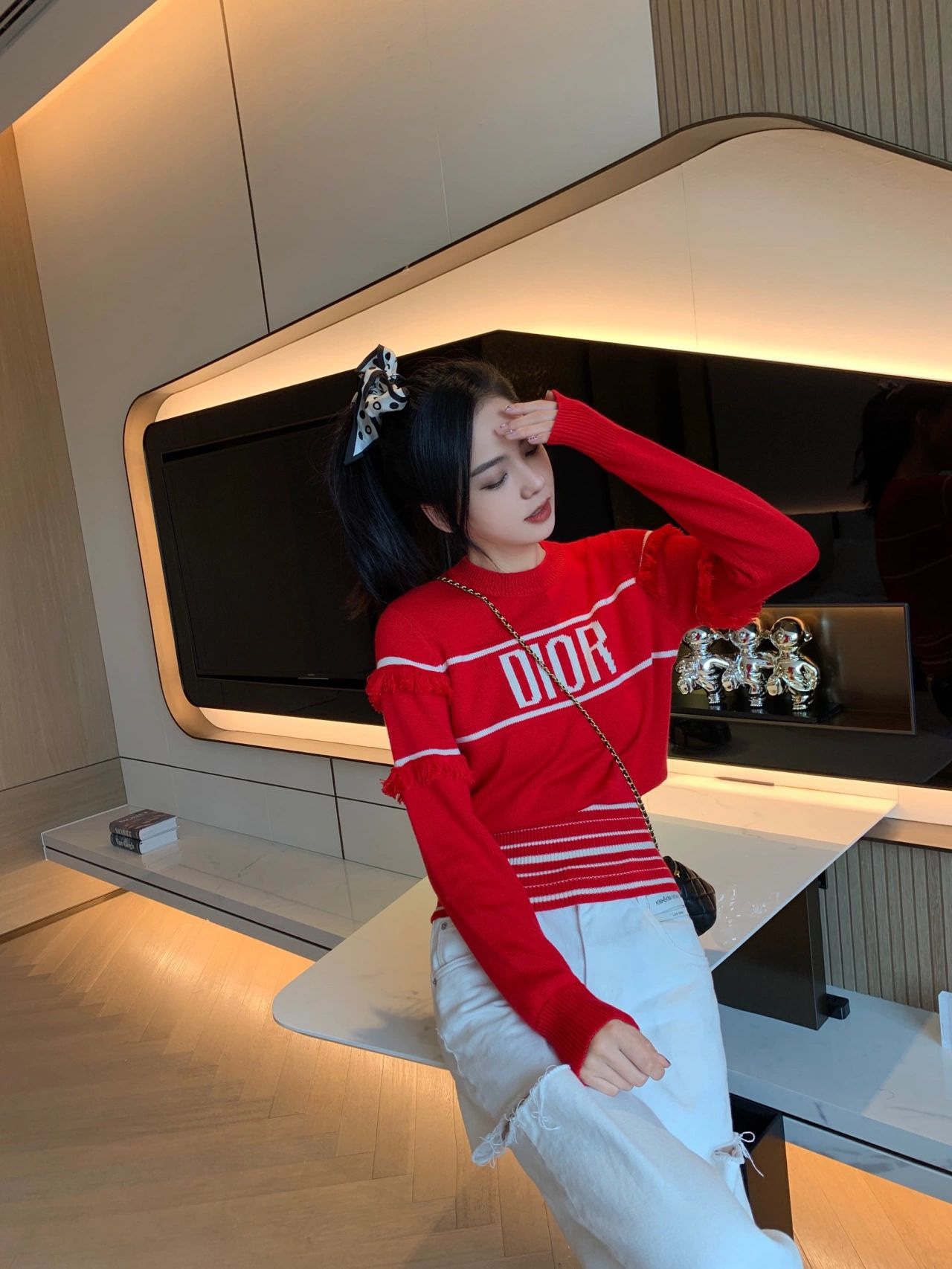 【DIOR旗艦店】（ディオール）クラシックでスタイリッシュな長袖スウェットシャツ00002