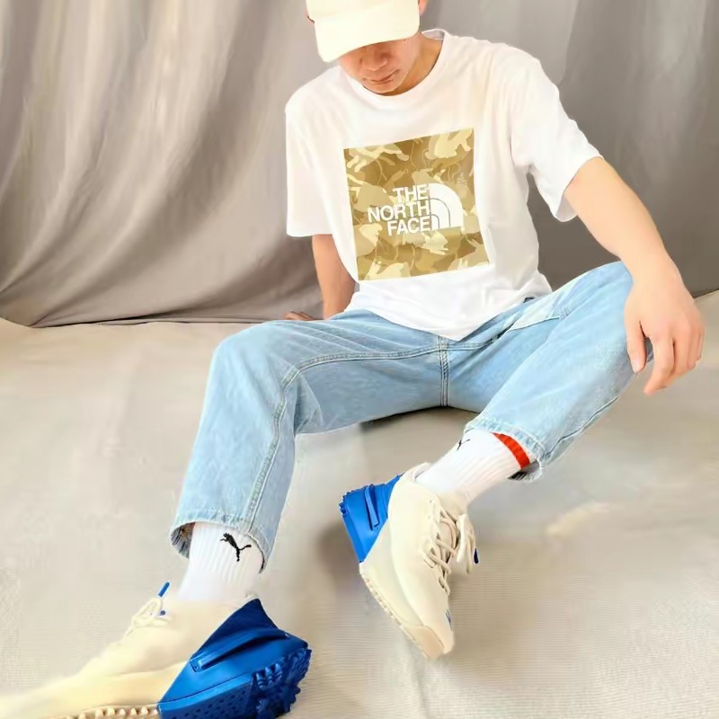 【The North Face旗艦店】（ザ・ノース・フェイス）クラシックでスタイリッシュな半袖スウェットシャツ01566