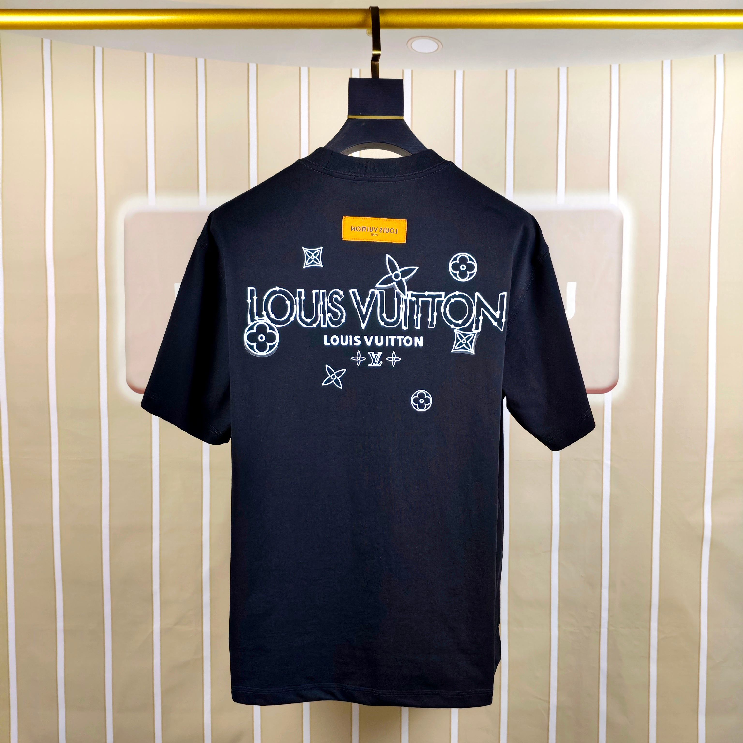 【LV旗艦店】（ルイ・ヴィトン）クラシックでスタイリッシュな半袖スウェットシャツ00294